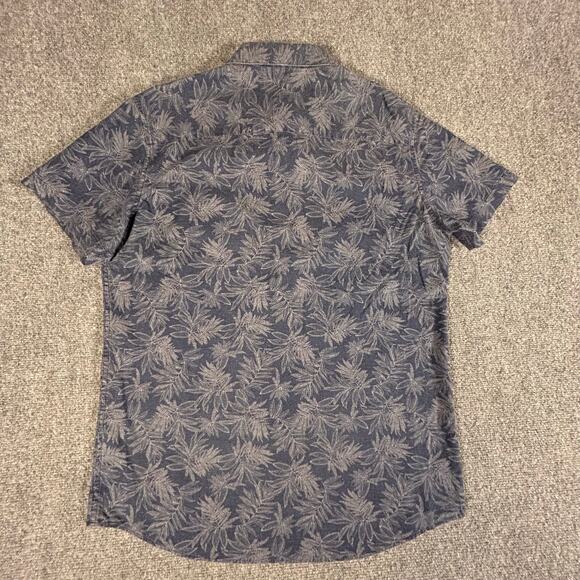 Travis Mathew Button Up Shirt Men's L Blue Floral All Over Print Hawaiian - Picture 2 of 7